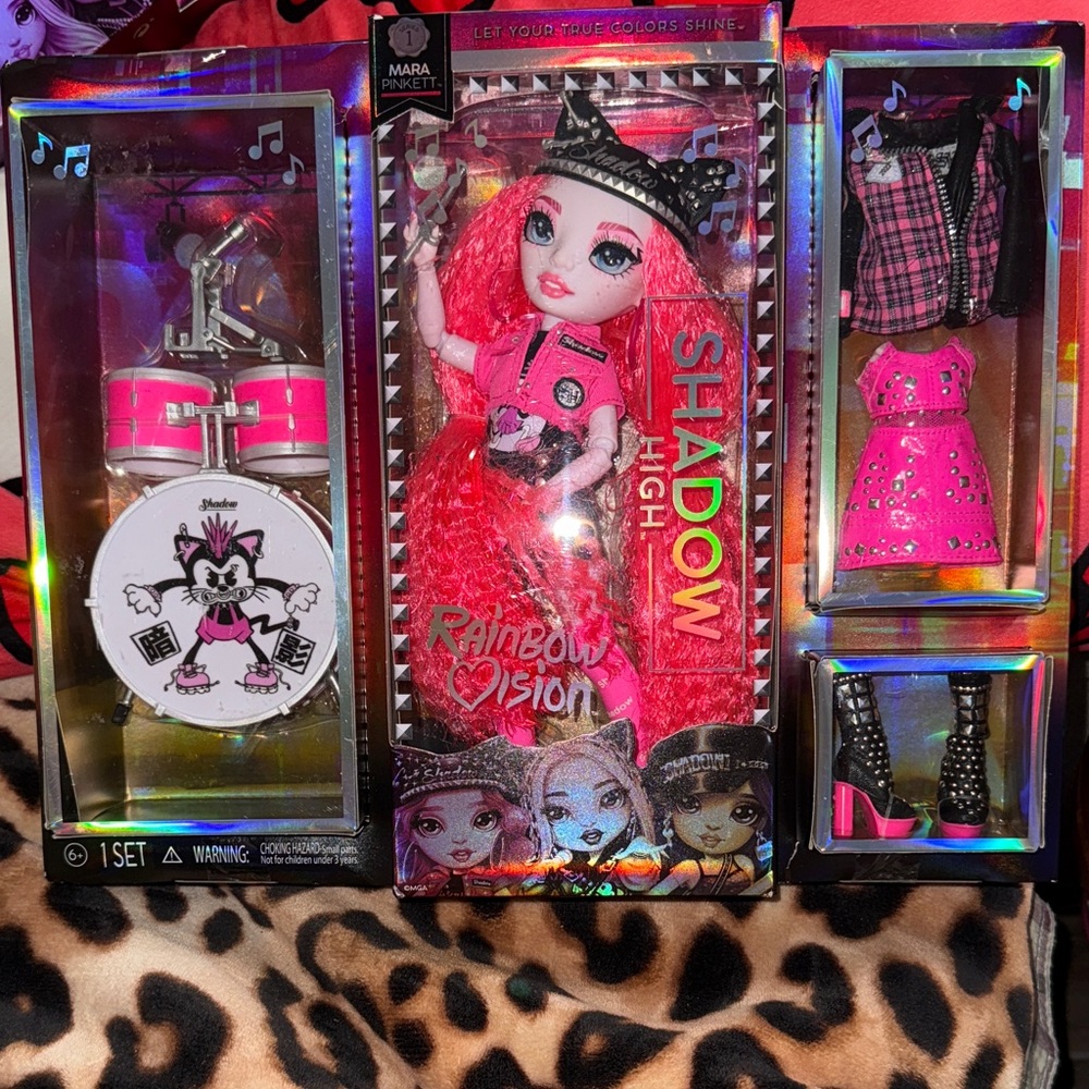 Shadow High Rainbow Vision Doll Set with Accessories